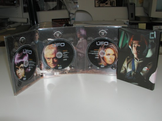 009 Contenitore DVD 3.JPG